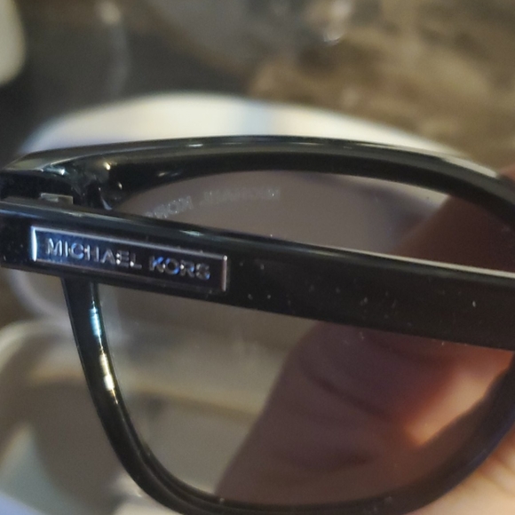 Brand New Michael Kors Sunglasses - Picture 4 of 4